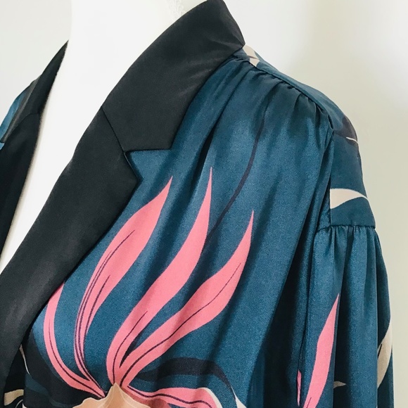 ZARA fits size S-M silky jacket blouse in dark green with floral pattern - Picture 5 of 11